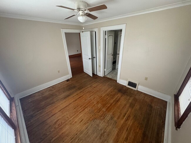 Building Photo - 2 bedroom/2 bath home for $1,100