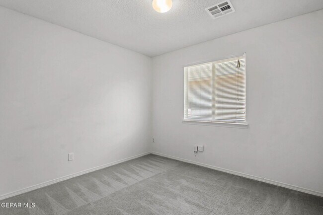 Building Photo - 4800 Kiko A Fierro Dr