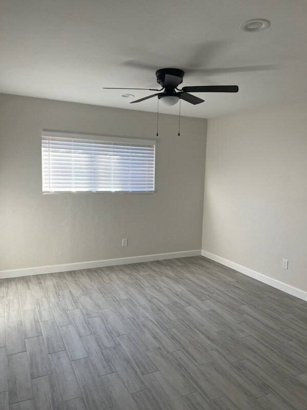 Building Photo - 3064 N Cherry Ave