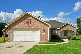 Building Photo - 8715 Charity St