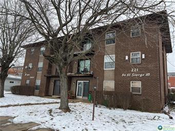 Primary Photo - 221 S St George St