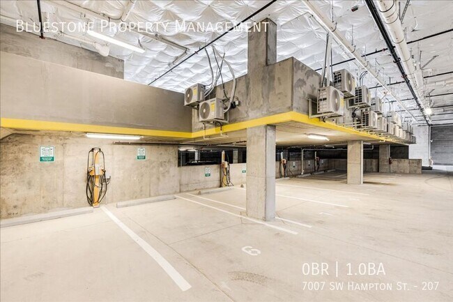 Building Photo - 7007 SW Hampton St