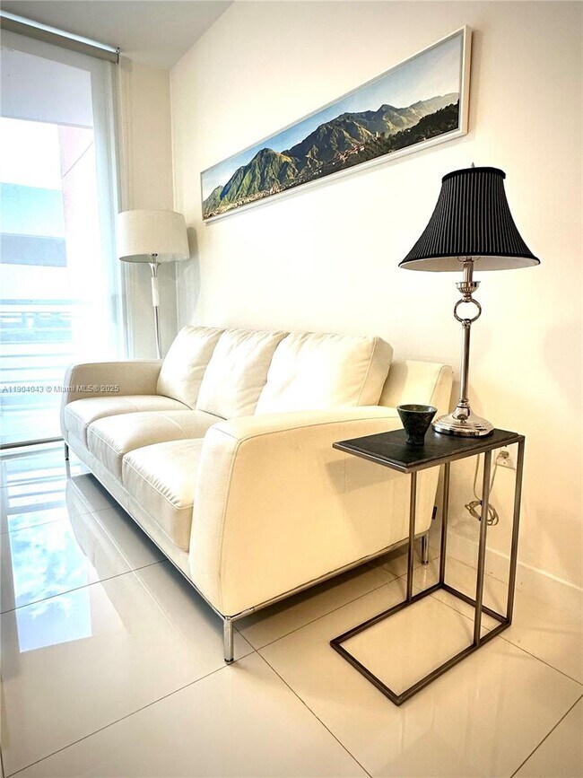 Primary Photo - 7661 NW 107th Ave