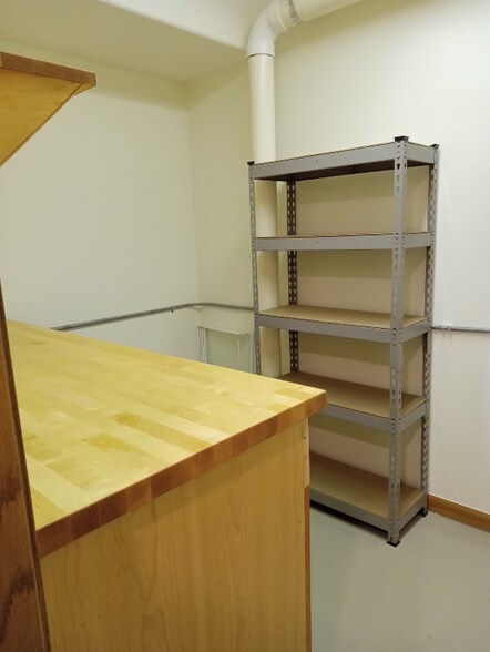 Building Photo - 1648 Northbrook Dr