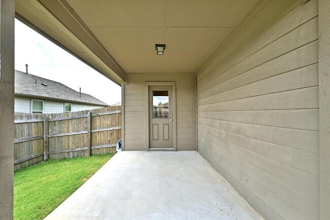 Building Photo - 148 Alpha