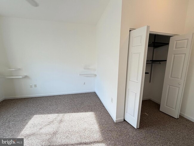 Building Photo - 1521 27th St SE