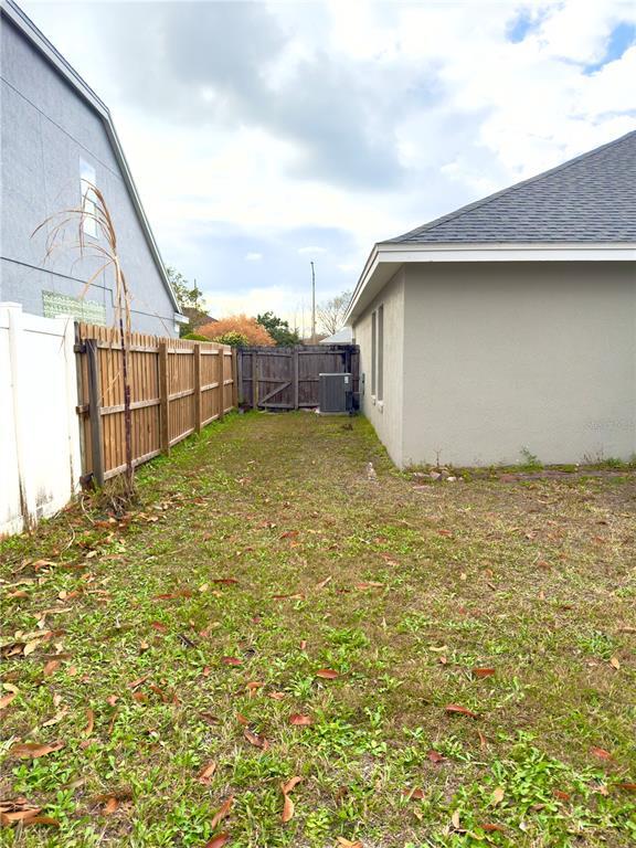 Building Photo - 2951 Smithfield Dr