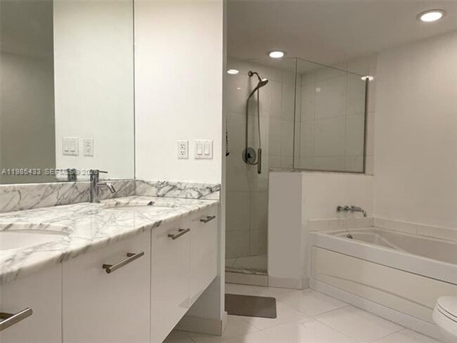 Building Photo - 55 SE 6th St