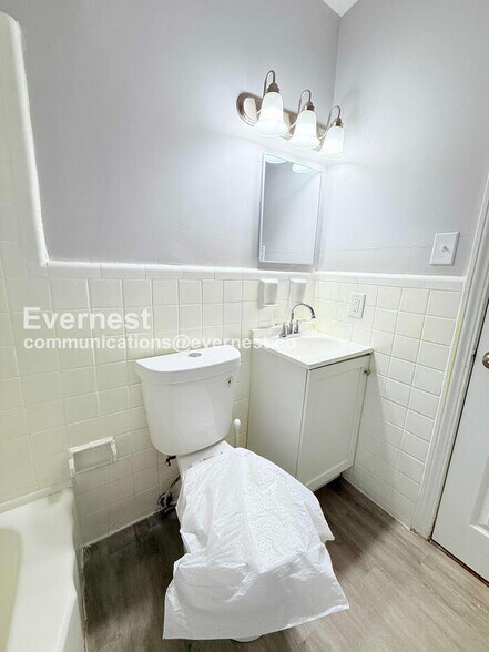 Building Photo - 18455 Wormer Ave