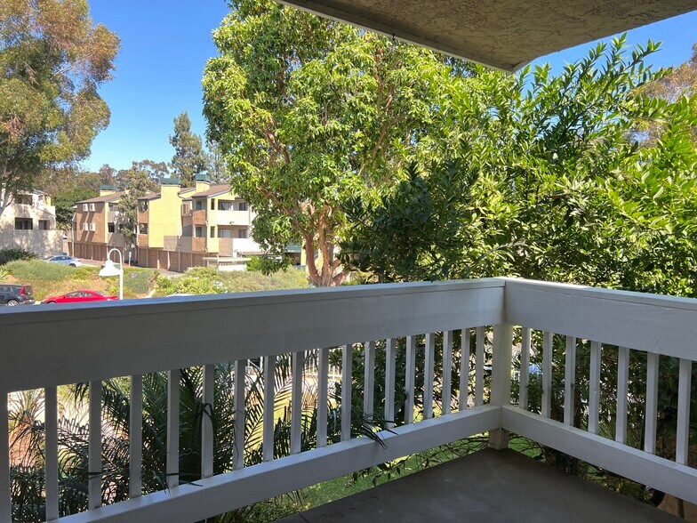Balcony - 10066 Maya Linda Rd