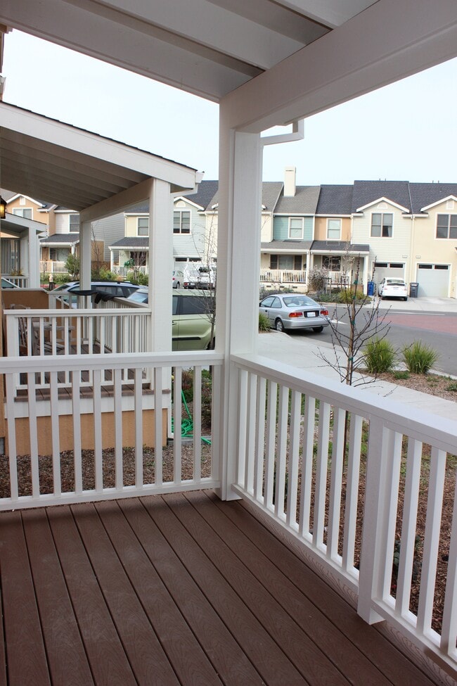 Building Photo - 446 Lindberg Cir