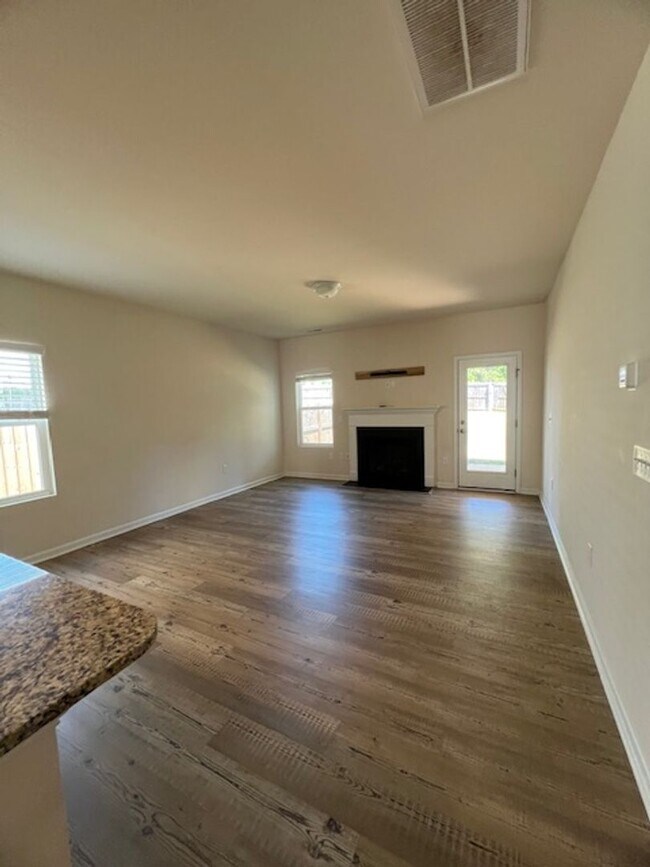 Building Photo - 91 Forest Meadow Ct