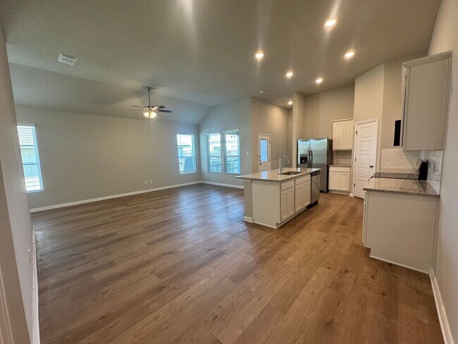 Building Photo - Stunning 4x3 Luxury Duplex in Buda, TX!