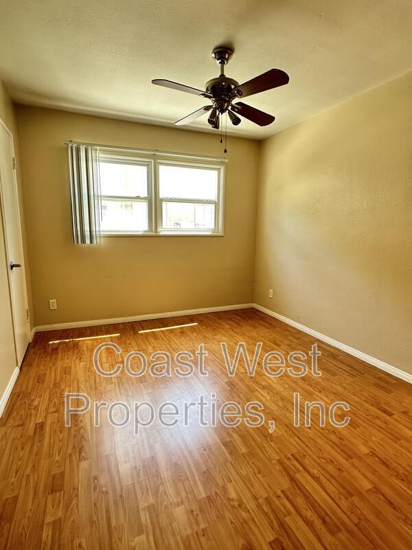 Building Photo - 1572 Reed Ave