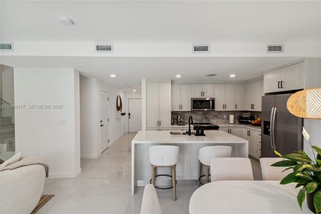 Building Photo - 1396 NW 3rd St