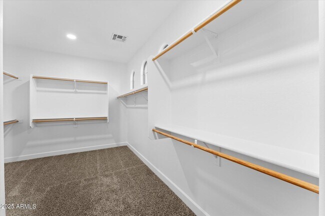 Building Photo - 3557 S Halsted Ct