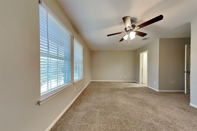 Building Photo - 21458 Hunter Hart Dr