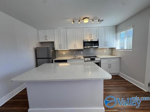 Building Photo - 4300 Knight Rd SW