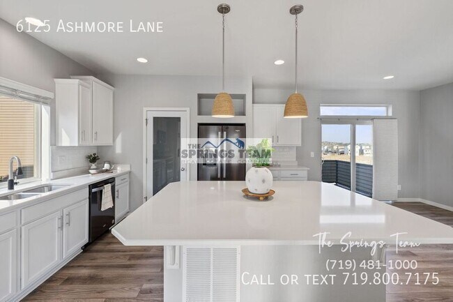 Building Photo - 6125 Ashmore Ln