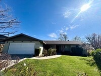 Building Photo - Charming 3 bed 2 bath Home in upper Yucaipa, Ca.