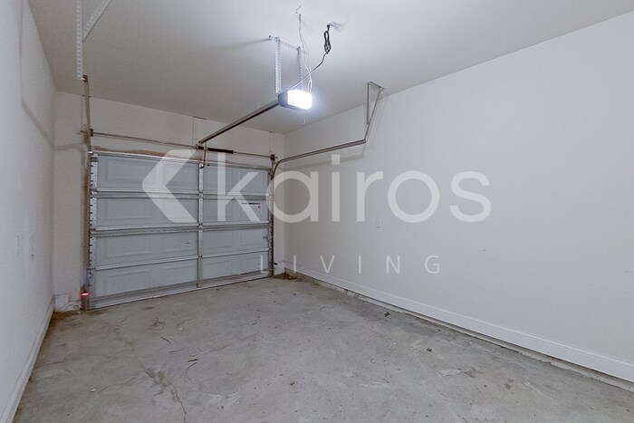 Building Photo - 607 Ferguson Ln