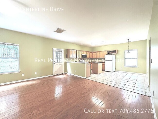 Building Photo - 6842 Centerline Dr