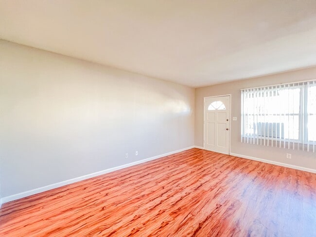 Building Photo - 4640 E 4th St