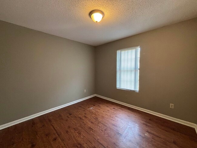 Building Photo - 4450 Arnold Cove