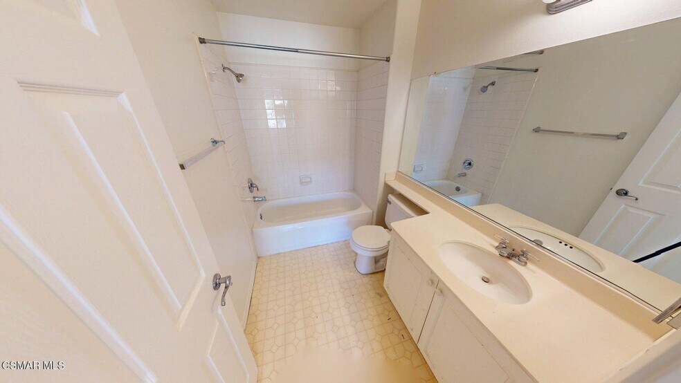 Building Photo - 4862 Martona Dr