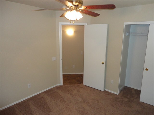 Building Photo - 3002 N 130th Ave