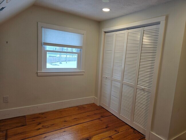 Building Photo - 223 Central St