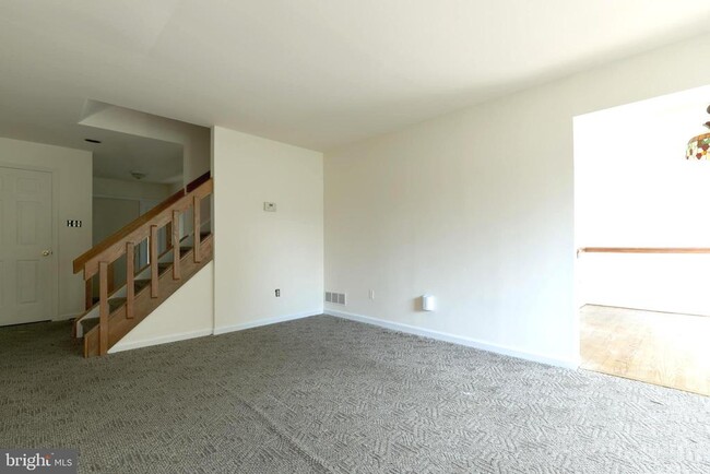 Building Photo - 103 Josephs Way