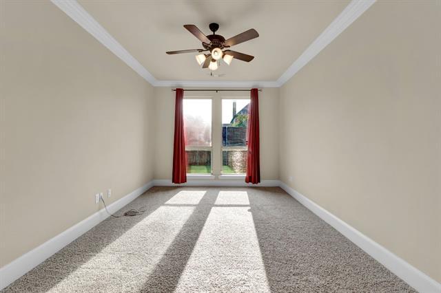 Building Photo - 425 El Camino Dr