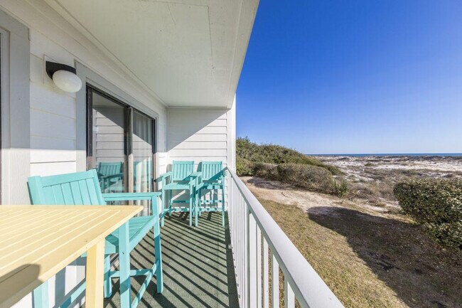 Building Photo - 405 Plantation Rd