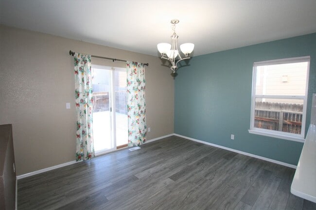 Building Photo - Beautiful 4 Bedroom Home in Stetson Hills!