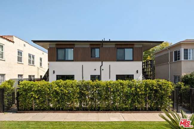 Building Photo - 1450 S Crescent Heights Blvd