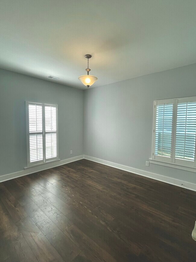 1st Floor Secondary Bedroom - 5100 Gracious Drive