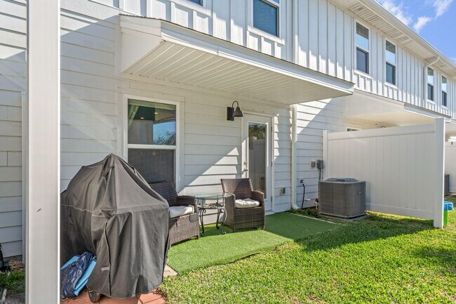 Building Photo - 4 Redbird Lp