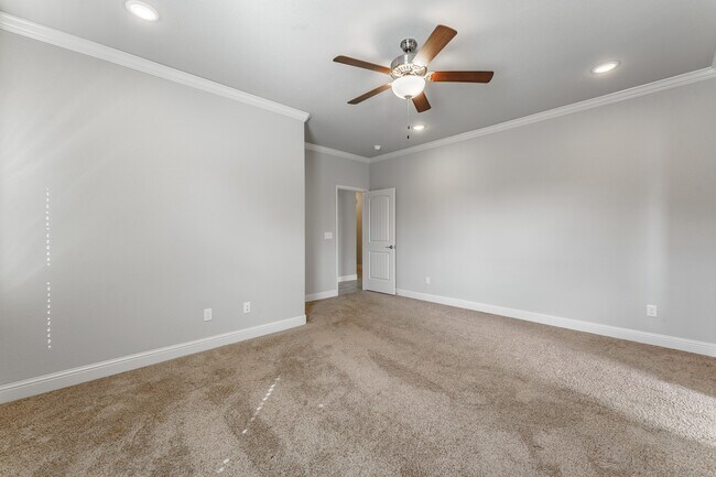 Building Photo - 2237 Aspen