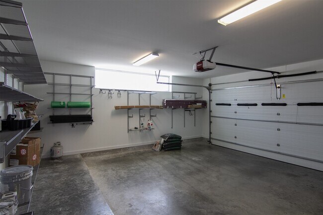 Building Photo - 5301 Chenevert St