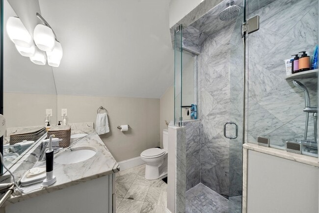 Building Photo - 30 Park St