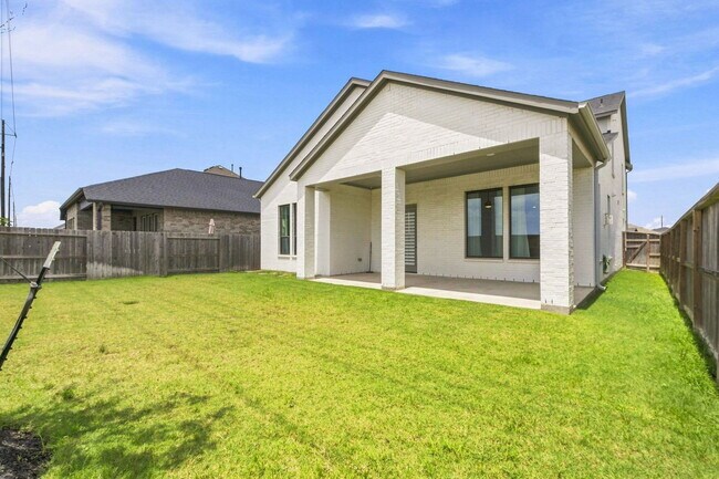 Building Photo - 24631 Fluttering Dove Ln