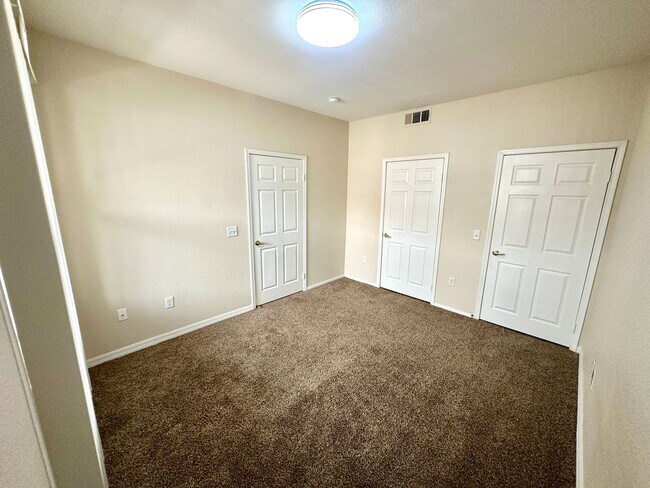 Building Photo - 9975 Peace Way