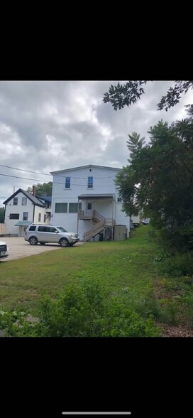 Building Photo - 148 Main St