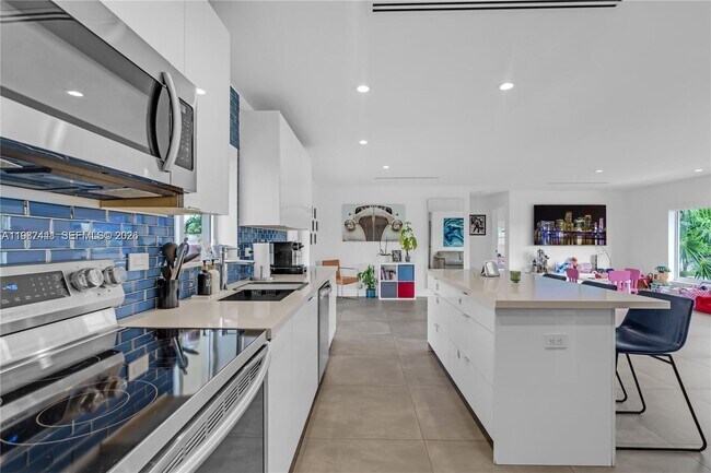 Building Photo - 10471 SW 164th St