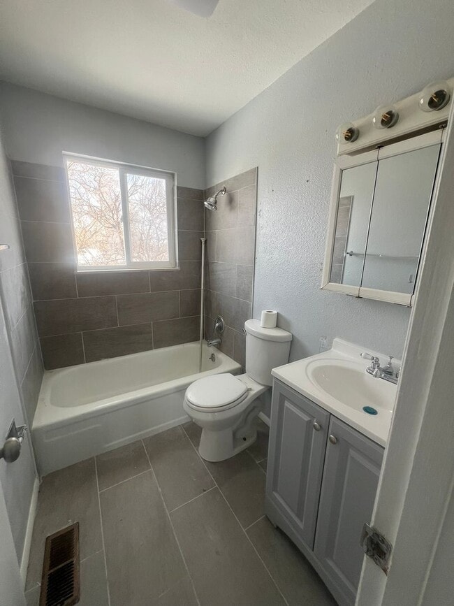 Building Photo - Four Bedroom Home in Cimarron Hills