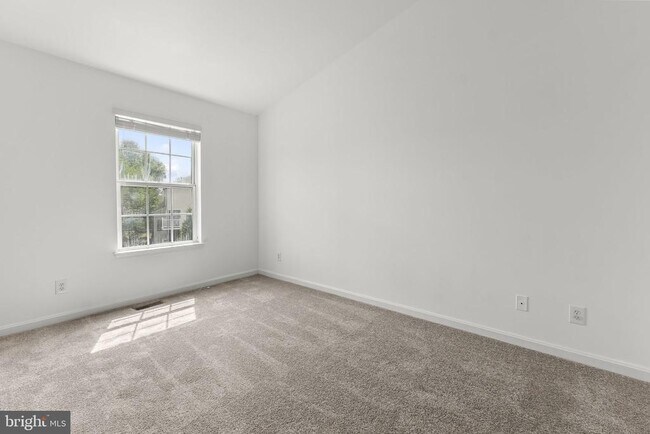 Building Photo - 45490 Whistling Terrace