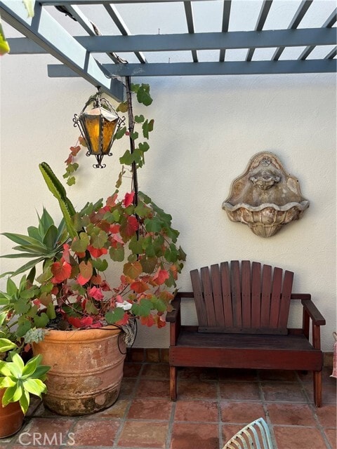 Building Photo - 845 Temple Hills Dr