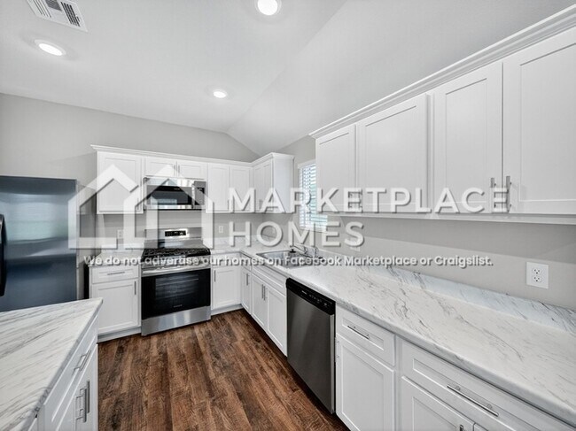 Building Photo - 23198 S Mae Dr