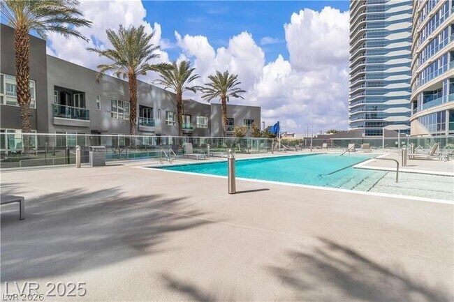 Building Photo - 4525 Dean Martin Dr